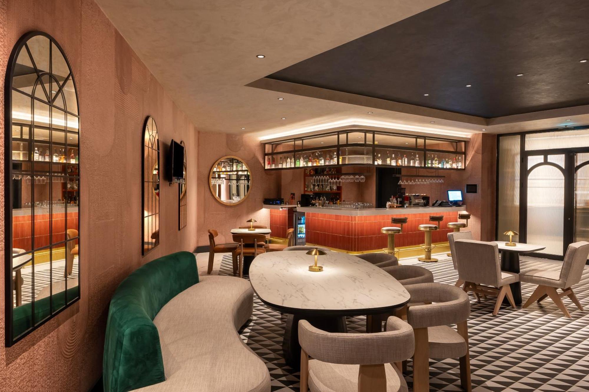 Hotel Elite World